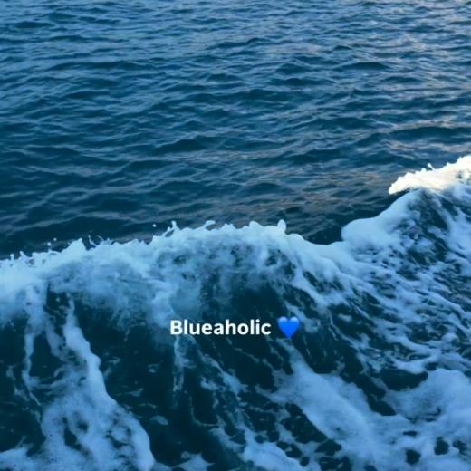 Bluemaxxing is absolutely a personality... 
